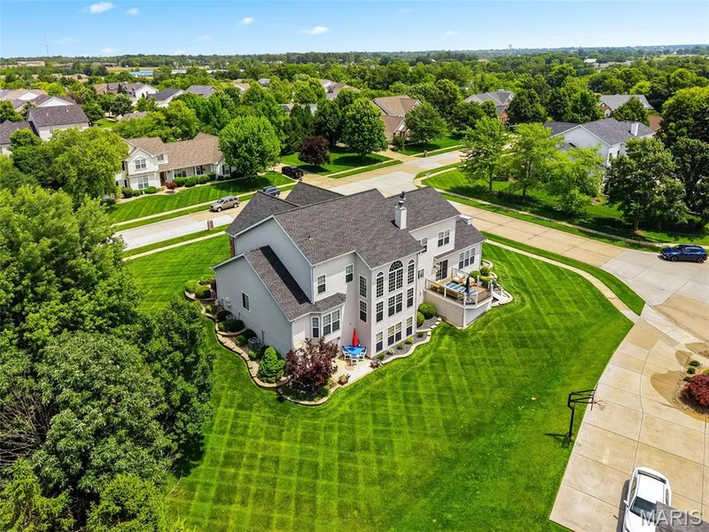 208 Kings Mill Court, Dardenne Prairie, MO 63368 — listing photo 4 of 98