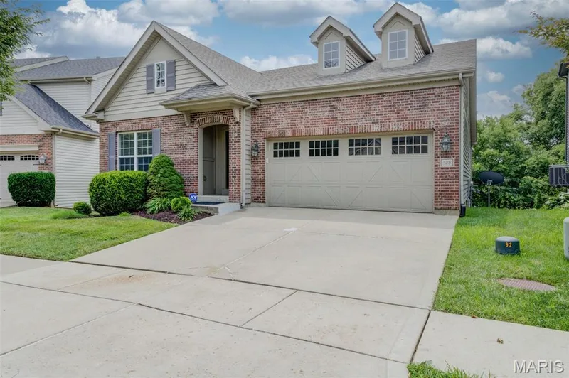 Sidewalks for your walks or for children's safety — 508 Newkirk Circle, St Peters, MO 63303