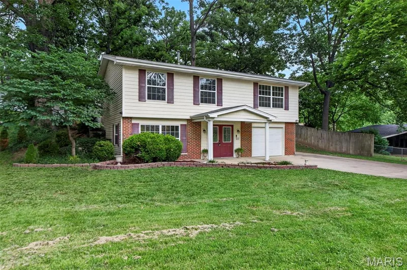 711 Montbrook Drive, O'Fallon, MO 63366 — listing photo 1 of 28