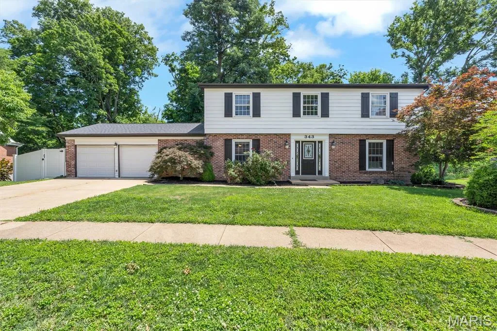 343 Ridge Trail Drive, Chesterfield, MO 63017 — listing photo 1 of 64