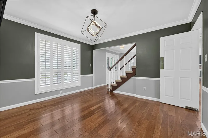 15534 Wendimill Drive, Chesterfield, MO 63017 — listing photo 8 of 48