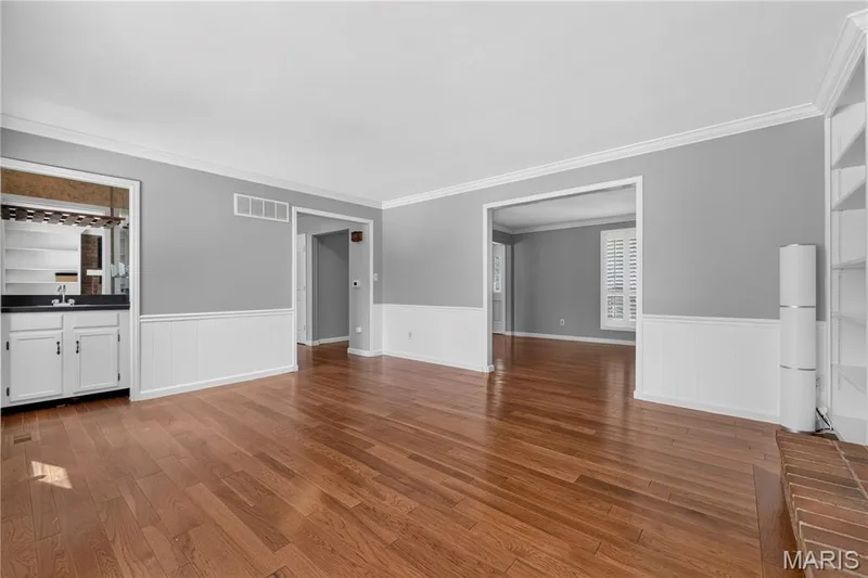 15534 Wendimill Drive, Chesterfield, MO 63017 — listing photo 13 of 48