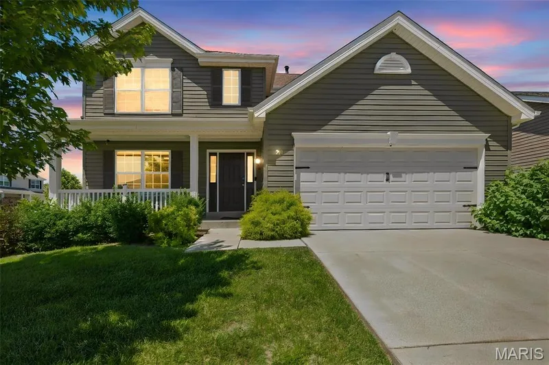 211 Pearl Vista Drive, O'Fallon, MO β listing photo 1