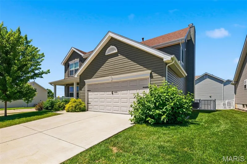 211 Pearl Vista Drive, O'Fallon, MO 63366 — listing photo 5 of 48
