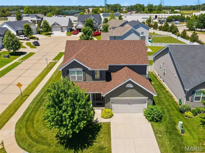 211 Pearl Vista Drive, O'Fallon, MO 63366 — listing photo 7 of 48