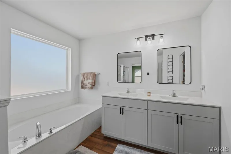 211 Pearl Vista Drive, O'Fallon, MO 63366 — listing photo 28 of 48