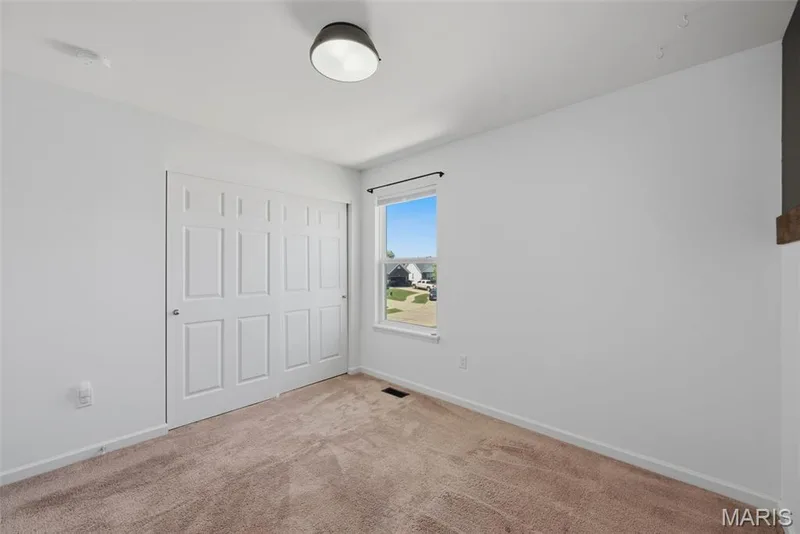 211 Pearl Vista Drive, O'Fallon, MO 63366 — listing photo 35 of 48