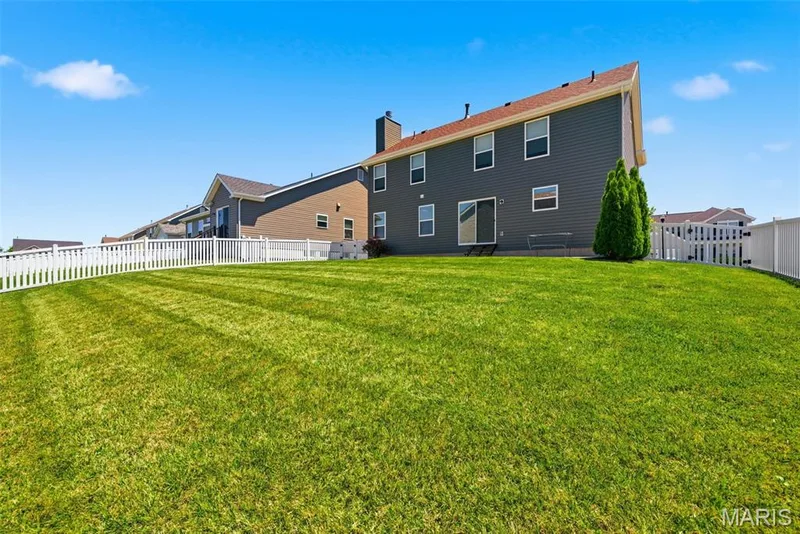 211 Pearl Vista Drive, O'Fallon, MO 63366 — listing photo 45 of 48