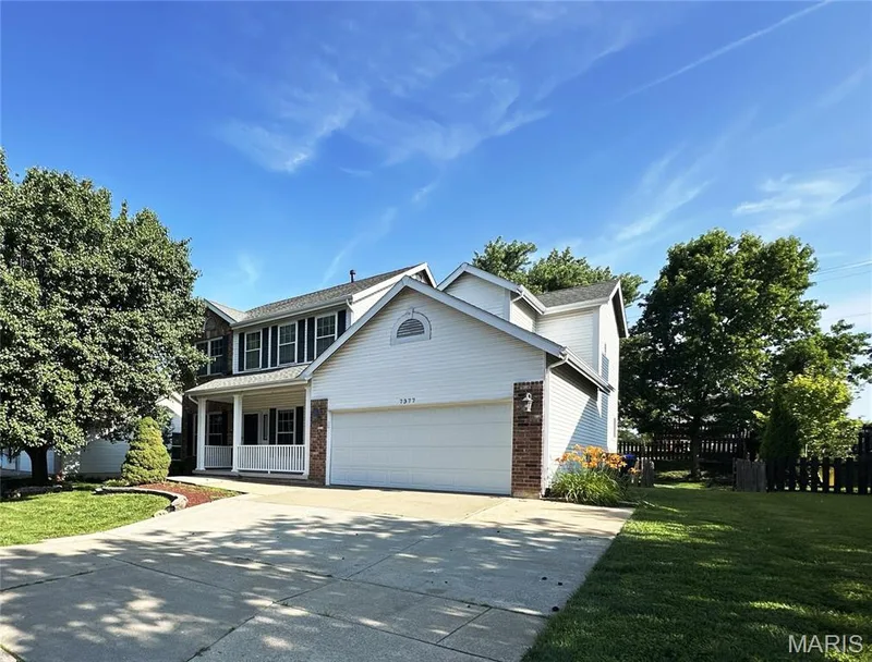 7377 Little Oaks Drive, O'Fallon, MO β listing photo 1