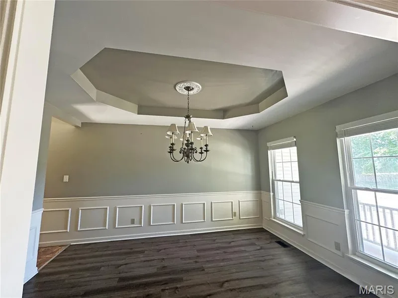 7377 Little Oaks Drive, O'Fallon, MO 63368 — listing photo 10 of 26