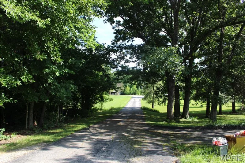 3877 Highway D, Defiance, MO 63341 — listing photo 31 of 37
