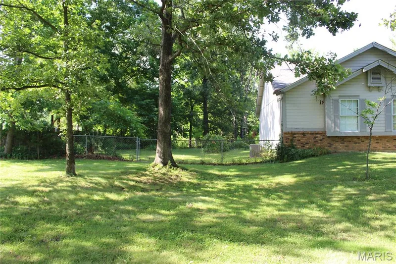 3877 Highway D, Defiance, MO 63341 — listing photo 7 of 37