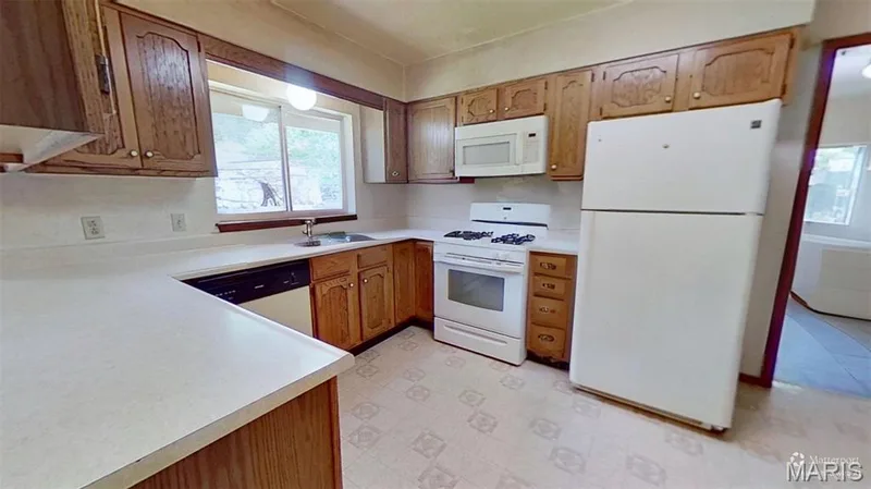 3877 Highway D, Defiance, MO 63341 — listing photo 11 of 37
