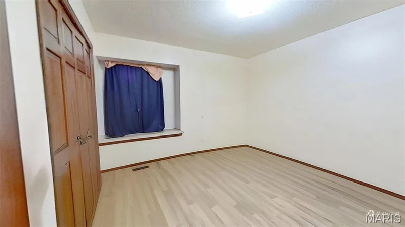 Bedroom 3 with bay window — 3877 Highway D, Defiance, MO 63341