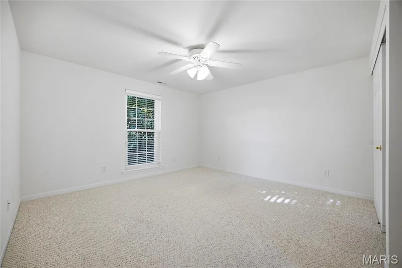 1049 Cambridge Way Drive, Chesterfield, MO 63017 — listing photo 25 of 37
