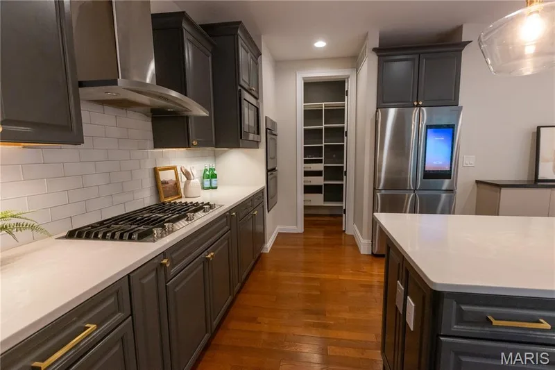 220 Woodcliffe Place Drive, Chesterfield, MO 63005 — listing photo 12 of 43