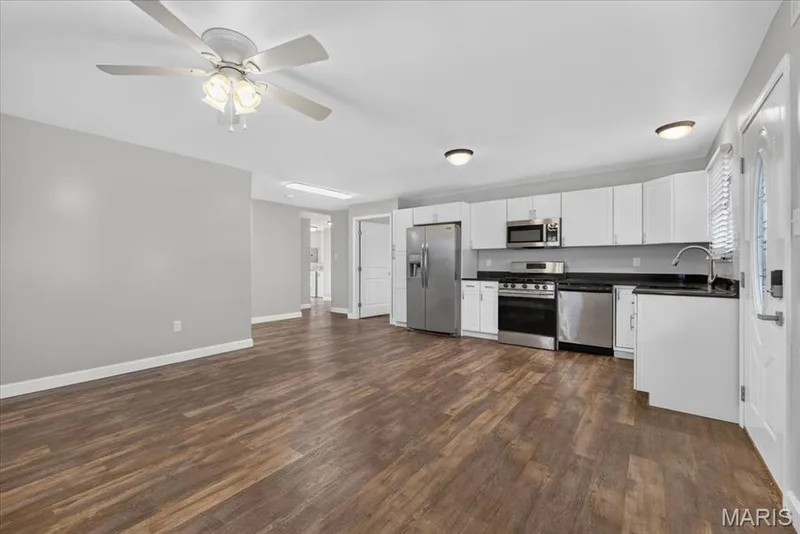 916 N Main Street, O'Fallon, MO 63366 — listing photo 22 of 40