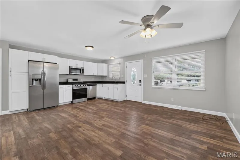 916 N Main Street, O'Fallon, MO 63366 — listing photo 23 of 40