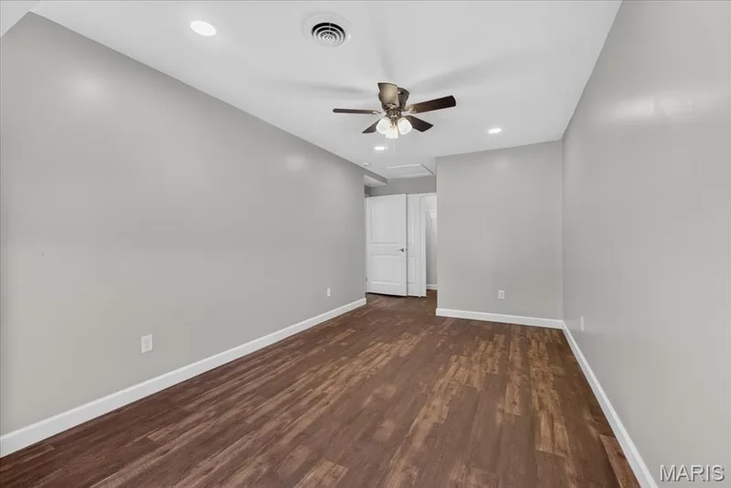 916 N Main Street, O'Fallon, MO 63366 — listing photo 27 of 40