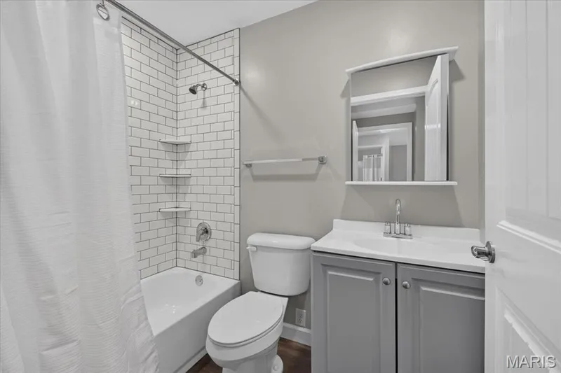 916 N Main Street, O'Fallon, MO 63366 — listing photo 28 of 40