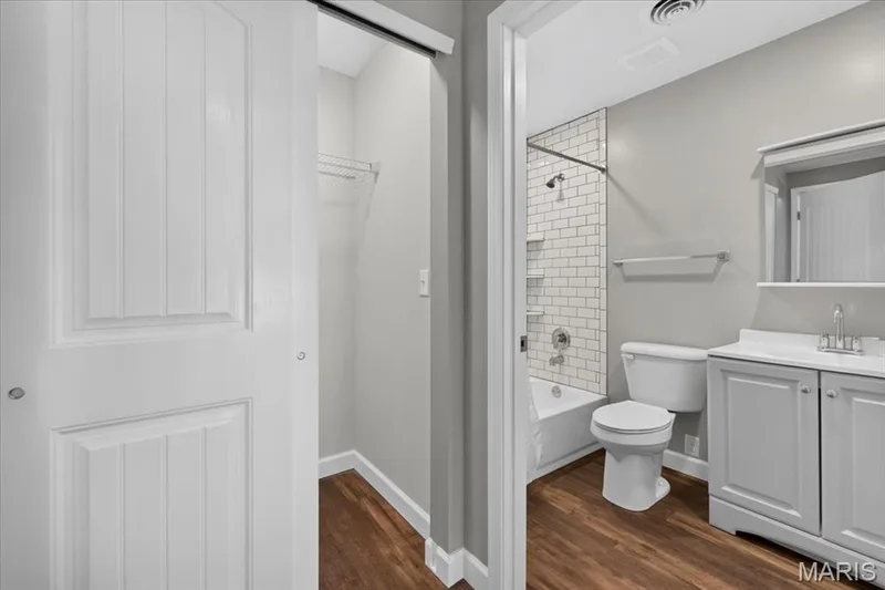 916 N Main Street, O'Fallon, MO 63366 — listing photo 29 of 40