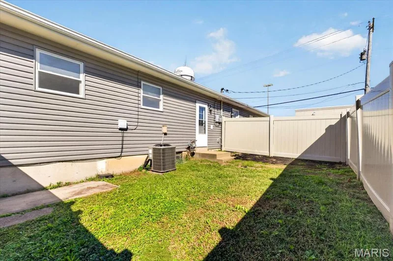 916 N Main Street, O'Fallon, MO 63366 — listing photo 40 of 40