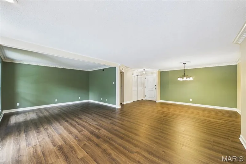 Dining room for those special occasions. — 1525 Hampton Hall Drive #22, Chesterfield, MO 63017