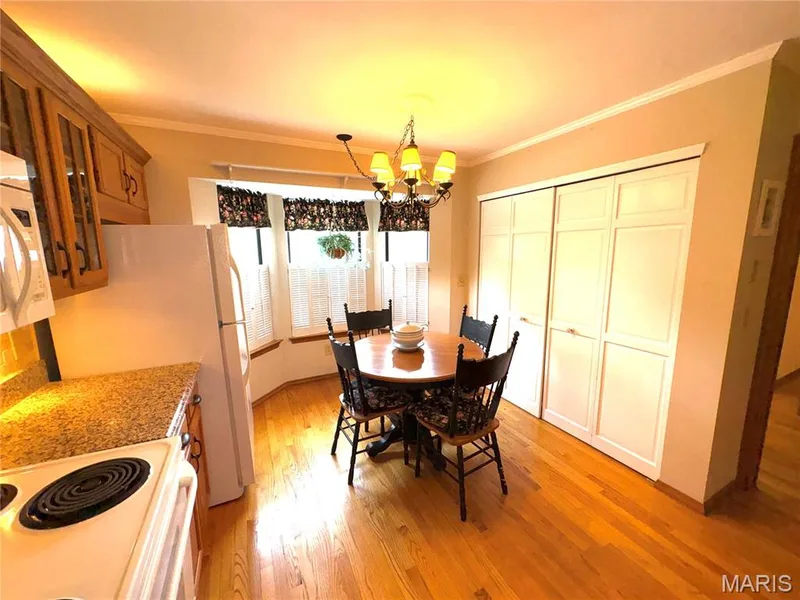 15803 Harris Ridge Court, Chesterfield, MO 63017 — listing photo 38 of 57
