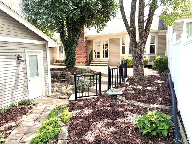 Entry To Courtyard From Garage — 15803 Harris Ridge Court, Chesterfield, MO 63017