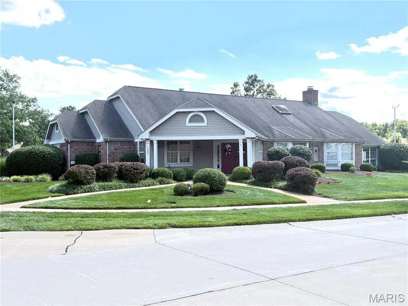Subdivision Clubhouse — 15803 Harris Ridge Court, Chesterfield, MO 63017
