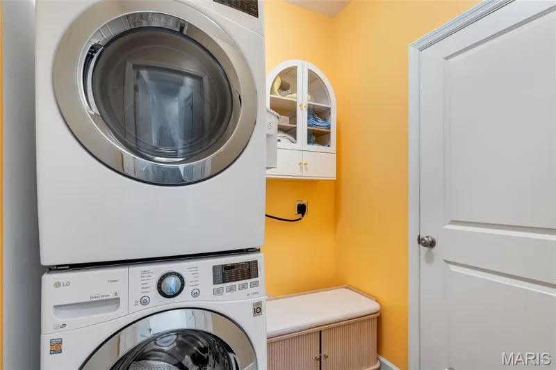 Main floor laundry — 425 Dusty Brook Drive, O'Fallon, MO 63366
