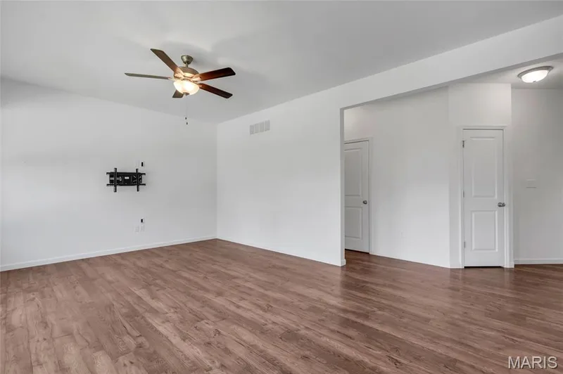 425 Dusty Brook Drive, O'Fallon, MO 63366 — listing photo 17 of 50