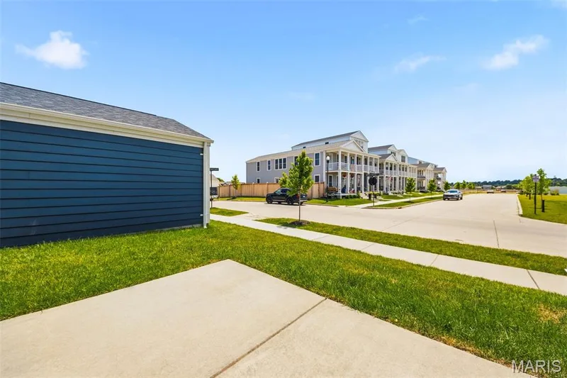 4220 Marais Temps Clair Drive, St Charles, MO 63301 — listing photo 41 of 49
