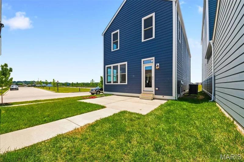 4220 Marais Temps Clair Drive, St Charles, MO 63301 — listing photo 43 of 49