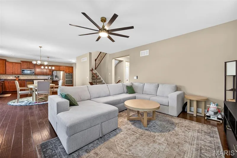 142 Tuscany Trace Drive, St Charles, MO 63303 — listing photo 9 of 42
