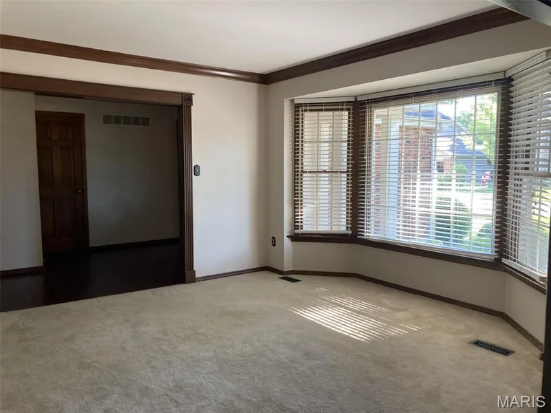 471 Saint Thomas Isle Lane, Wildwood, MO 63040 — listing photo 17 of 26