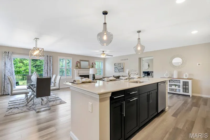 215 Cambium Court, Wentzville, MO 63385 — listing photo 8 of 42