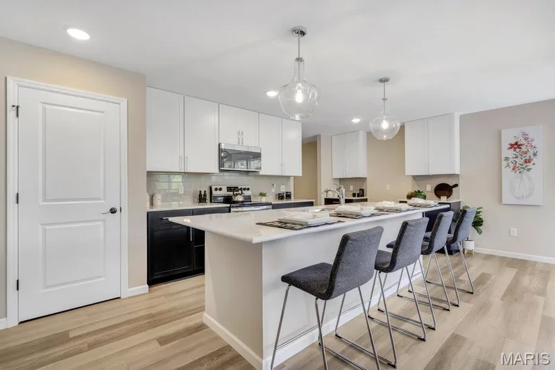 215 Cambium Court, Wentzville, MO 63385 — listing photo 10 of 42