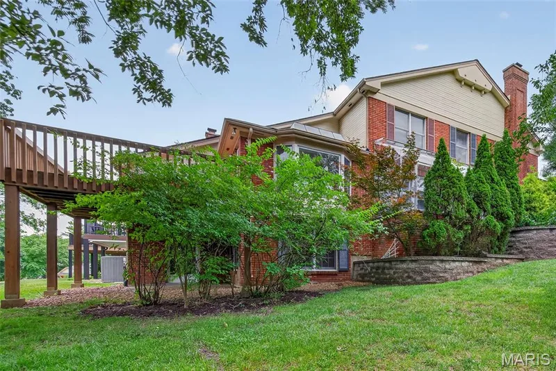 330 Morristown Court, Chesterfield, MO 63017 — listing photo 6 of 65