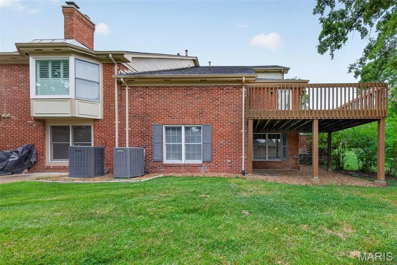 330 Morristown Court, Chesterfield, MO 63017 — listing photo 56 of 65