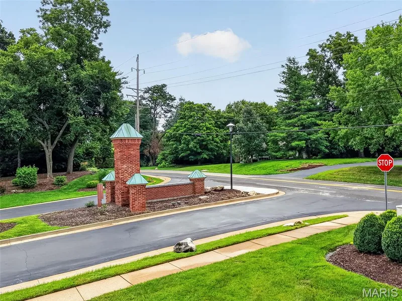 330 Morristown Court, Chesterfield, MO 63017 — listing photo 63 of 65