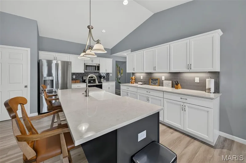 2009 White Branch Drive, St Paul, MO 63366 — listing photo 16 of 49