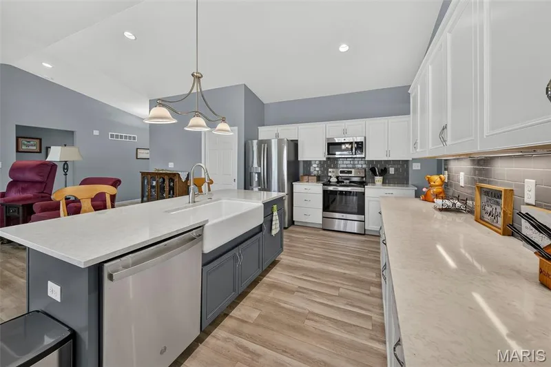 2009 White Branch Drive, St Paul, MO 63366 — listing photo 19 of 49