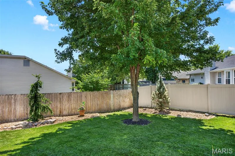 7296 Picasso Drive, Dardenne Prairie, MO 63368 — listing photo 33 of 35