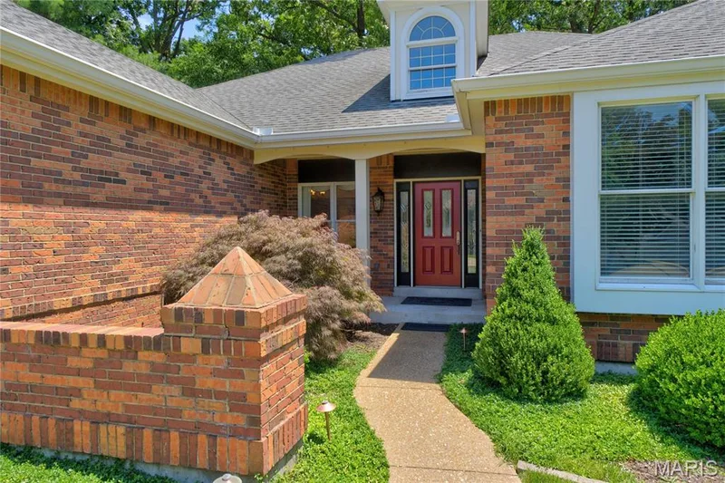 1706 Big Horn Basin Drive, Wildwood, MO 63011 — listing photo 3 of 40