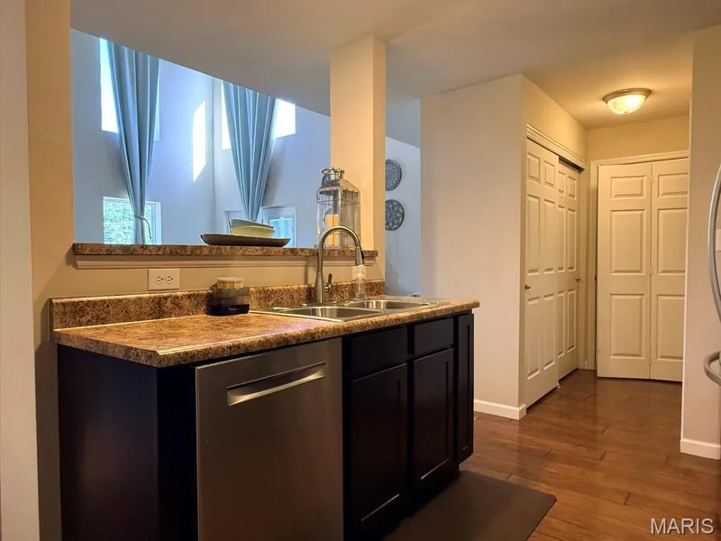 1401 Colonial Drive, Cottleville, MO 63304 — listing photo 13 of 28