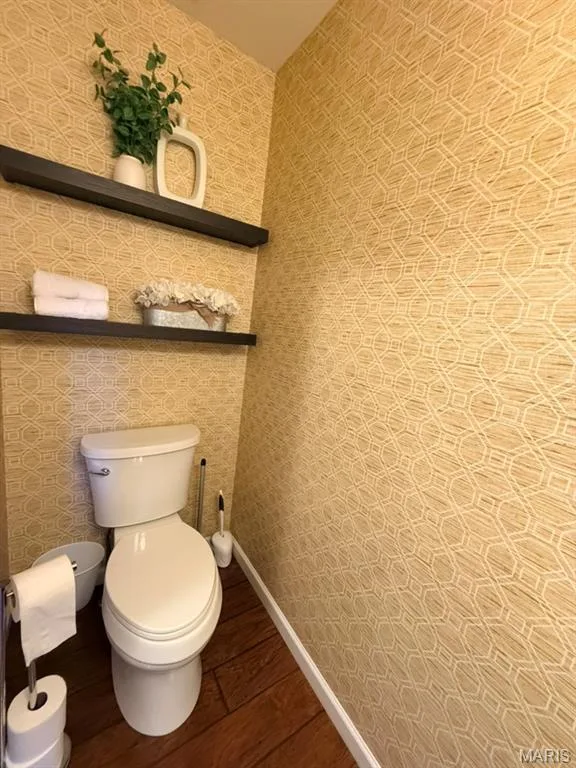 Main Floor hall bath — 1401 Colonial Drive, Cottleville, MO 63304