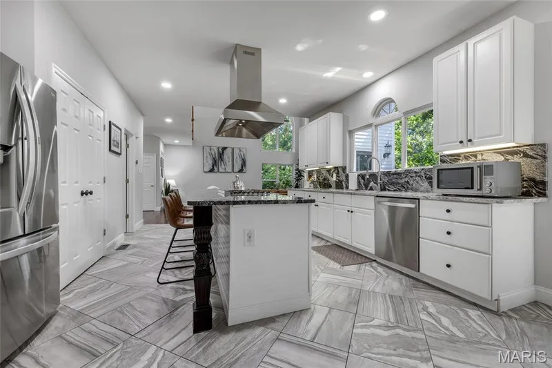 724 Oaksdale Summit Court, Wildwood, MO 63011 — listing photo 20 of 70