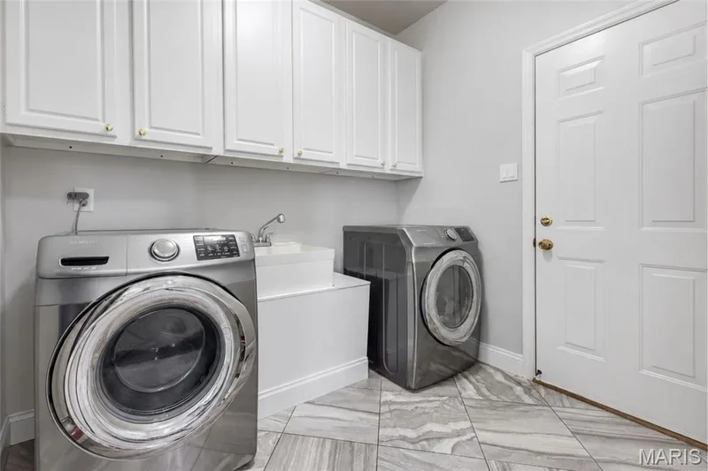 724 Oaksdale Summit Court, Wildwood, MO 63011 — listing photo 25 of 70