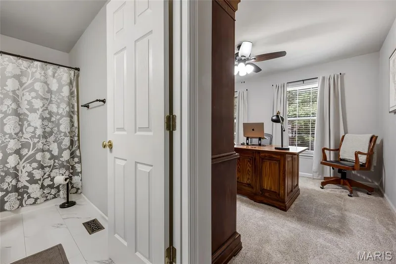 724 Oaksdale Summit Court, Wildwood, MO 63011 — listing photo 37 of 70
